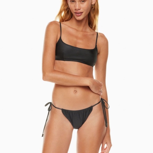 aritiza // tna sonoma scoopneck top - Picture 2 of 10